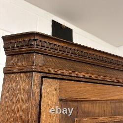 Antique wall mounted Or Freestanding oak corner cupboard / cabinet Single Door