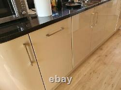 Complete kitchen units pre owned uppers & lowers
