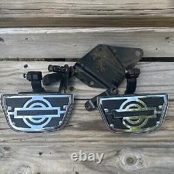 OEM Harley Davison FLSTS passenger floorboards + mounts