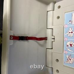 Rubbermaid Wall Mounted baby changing nappies unit