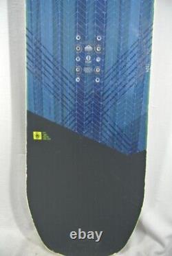 SNOWBOARD Freestyle / All Mountain -NIDECKER MERC 149cm TOP BOARD 2022