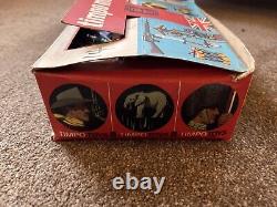 Timpo knights mounted x12 in counter box in very good condition complete unit