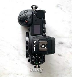 Nikon Z7 Mirrorless Digital Camera Avec Kit D'adaptateur De Montage Ftz Avec Boîte