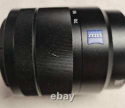 Objectif Sony E 16-70mm f4 Vario-Tessar T ZA OSS monture E en parfait état