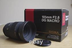 Objectif macro Sigma EX DG 105mm f/2.8 Monture Pentax K avec filtre UV, pare-soleil et boîte