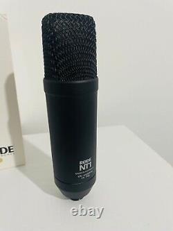 Rode Nt1 Professional Studio Condenser Microphone Kit Avec Sm6 Shockmount