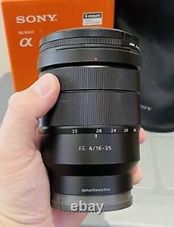 Sony Zeiss Fe 16-35mm F4 Oss Zoom Lens Pour E-mount Avec Filtre Uv Hoya Pro1 De 72mm
