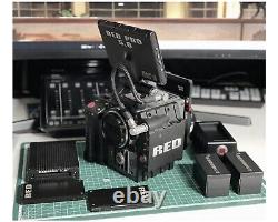 Une Écharpe Rouge? X Camera 5k Cinema Kit Canon Ef Mont, Poignée Latérale, Ecran Red
